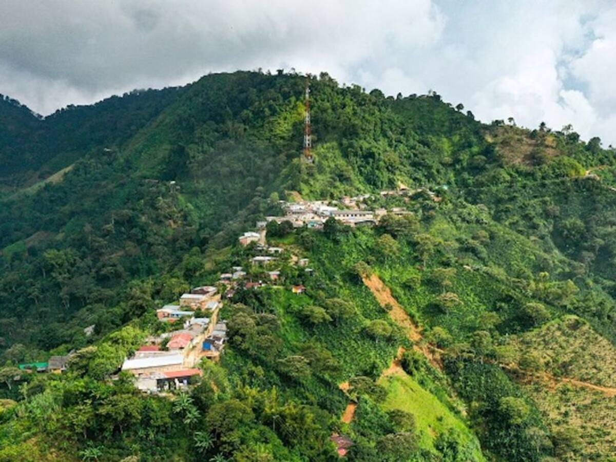 Proyecto de placa huella ayudará a campesinos de la Sierra en Ciénaga