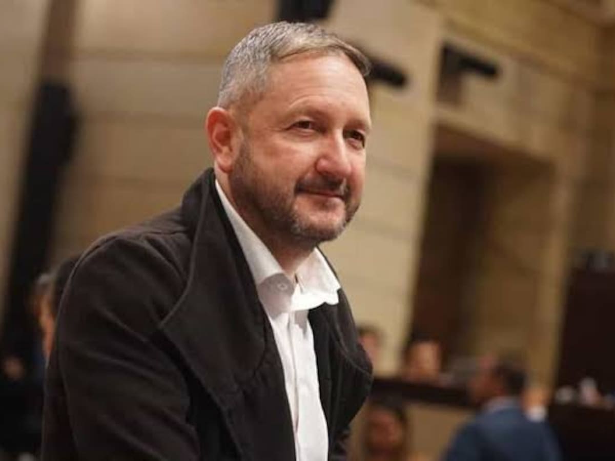 Proyecto de ley busca rehabilitar a ciudadanos reportados en centrales de riesgo