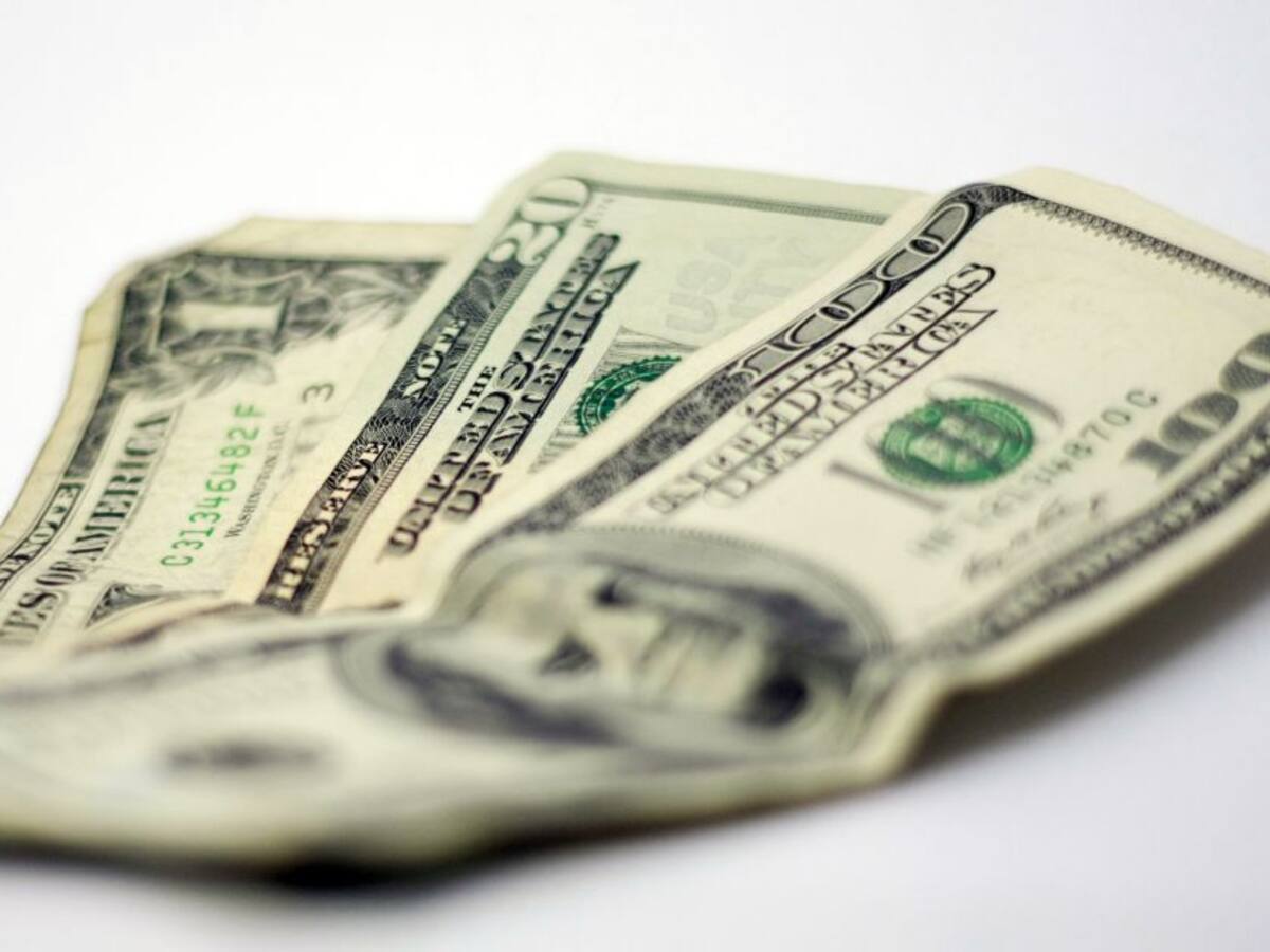 El dólar en Colombia se acerca rápidamente a los $3.300