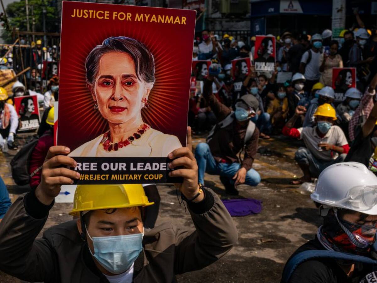 Suu Kyi es condenada a 4 años de cárcel en primera sentencia en Birmania