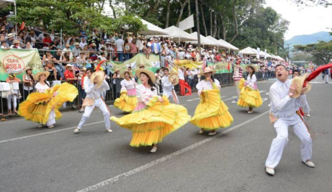De momento las fiestas del Tolima fueron aplazadas. 