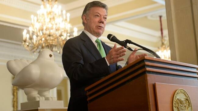Santos sanciona la ley de procedimiento de la JEP. Foto: Colprensa