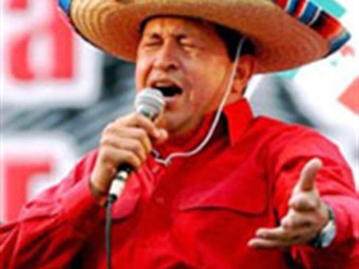 Hugo Chávez quiere cantar con Calle 13