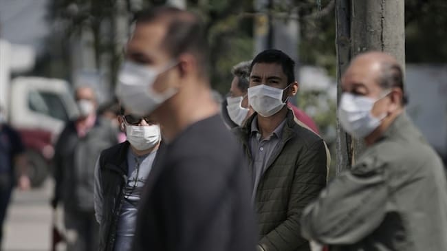 ¿Qué implicaciones tiene volver a salir para emprender la reactivación de la economía?. Foto: Colprensa