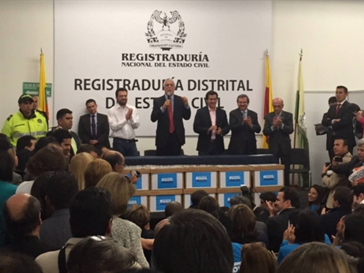 Peñalosa es oficialmente candidato a la Alcaldía de Bogotá
