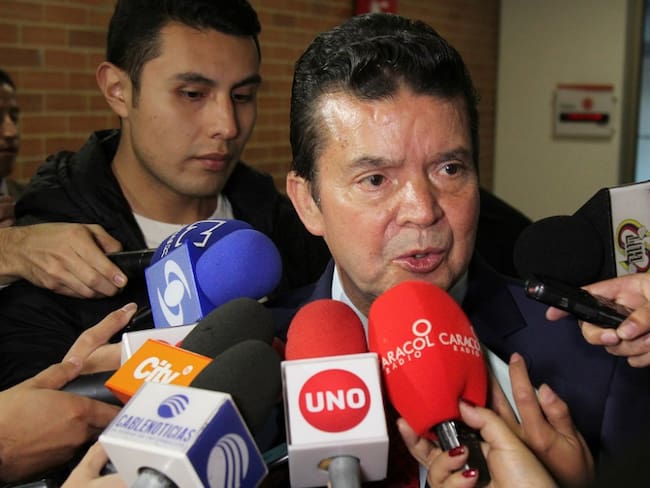 Presidente Eduardo Méndez lamenta la muerte de Julio Roberto Gómez