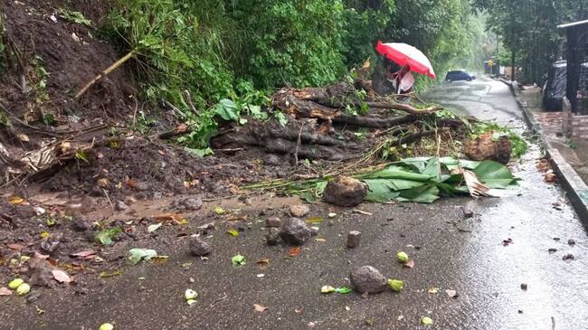 Vía al sector del barrio Baltazar en Ibagué