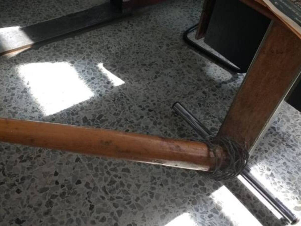 Bates con alambres de púa y piedras fueron las armas de anoche en los disturbios en el centro de Pereira