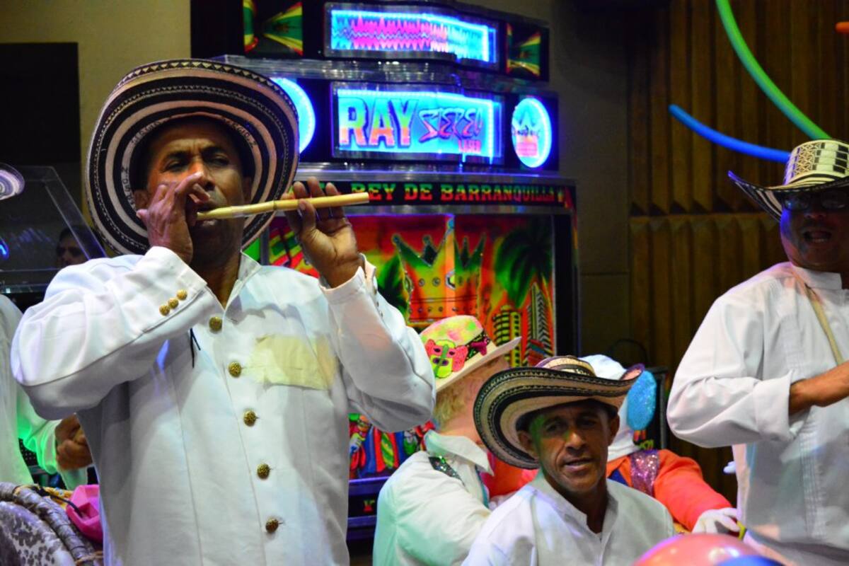 A lo largo de la mañana se desarrollaron las noticias, los deportes, el entretenimiento y lo mejor del Carnaval de Barranquilla, en 6AM Hoy por Hoy.