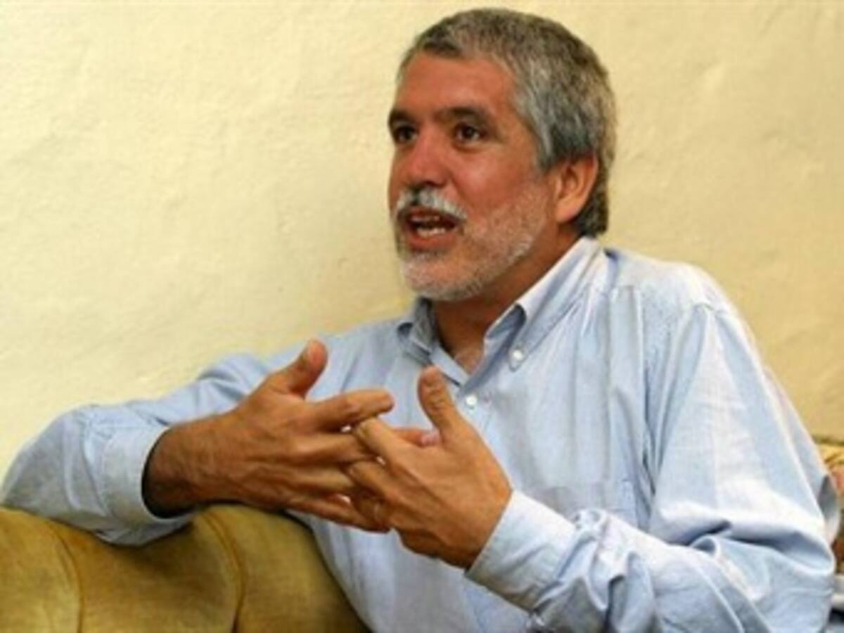 Alianza Verde quedó dividida tras la consulta que ganó Peñalosa