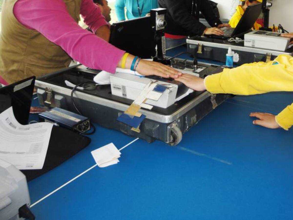 Un ex registrador y cuatro funcionarios de la Registraduría de Magangué capturados por corrupción