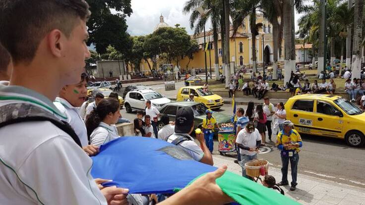 Crece la polémica entre el alcalde y rectores de colegios públicos