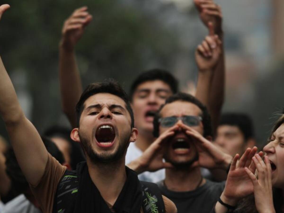 Tres vías nacionales en Boyacá están bloqueadas por universitarios en paro