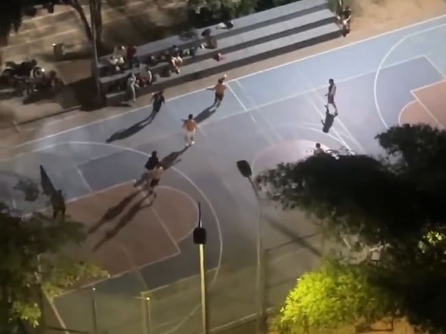 Partidos de fútbol, en la madrugada, dañan el descanso de residentes de Cabecera