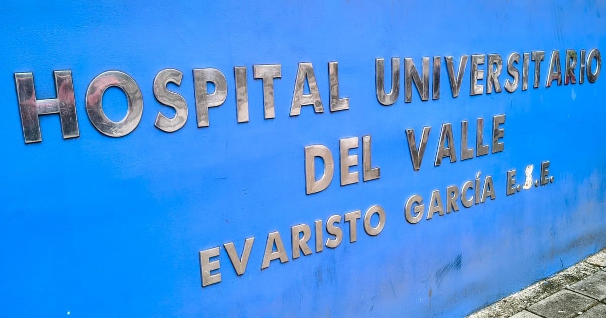 El Hospital Universitario del Valle es la única institución pública de tercer nivel que hasta ahora sostiene la atención para usuarios de EPS intervenidas como la Nueva EPS, con efectos que ya se sienten en la congestión de sus servicios y la cartera.