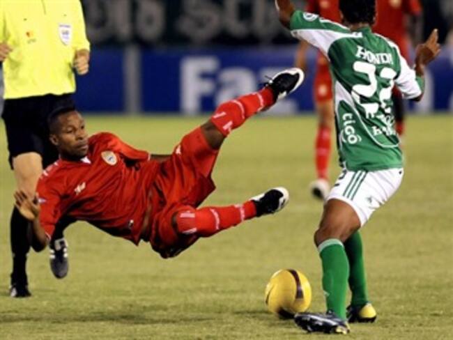 Cuatro equipos de fútbol fueron sancionados por no pagar salarios