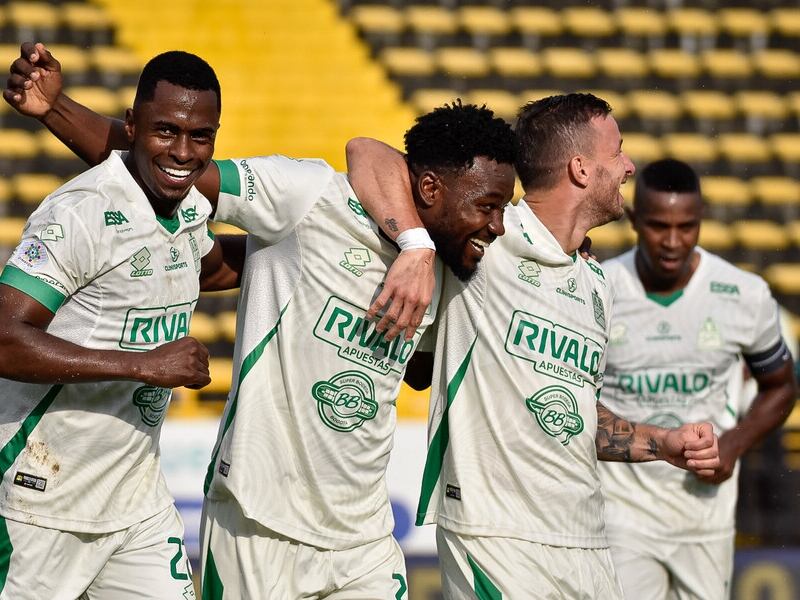 Jugadores de Atlético Bucaramanga / Oficial de Colprensa.