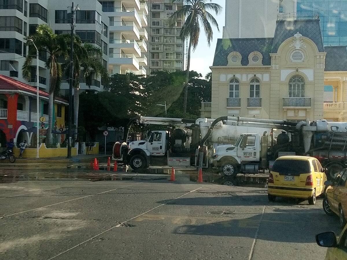 Declaran calamidad pública sanitaria y ambiental por rebosamiento de agua residual en Santa Marta