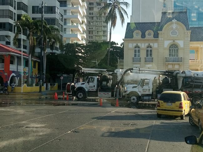 Santa Marta declarará emergencia sanitaria por rebosamiento de aguas servidas en el Centro