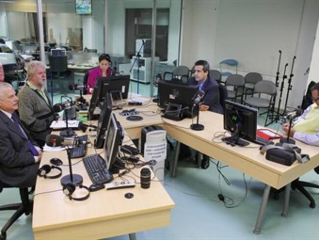 "La Fuerza Pública puede usar las armas cuando es rebasada por los agresores": Mendoza D.