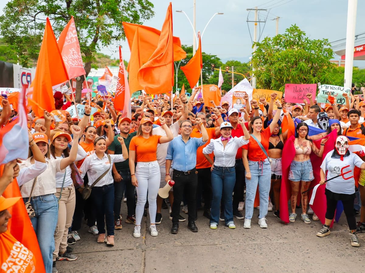 Simpatizantes de Fuerza Ciudadana marcharon rechazando decisiones del CNE y Registraduría