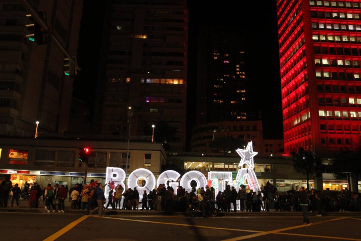 Varios fueron los sitios dispuestos por la Alcaldía de Bogotá para acoger la fiesta de las velitas