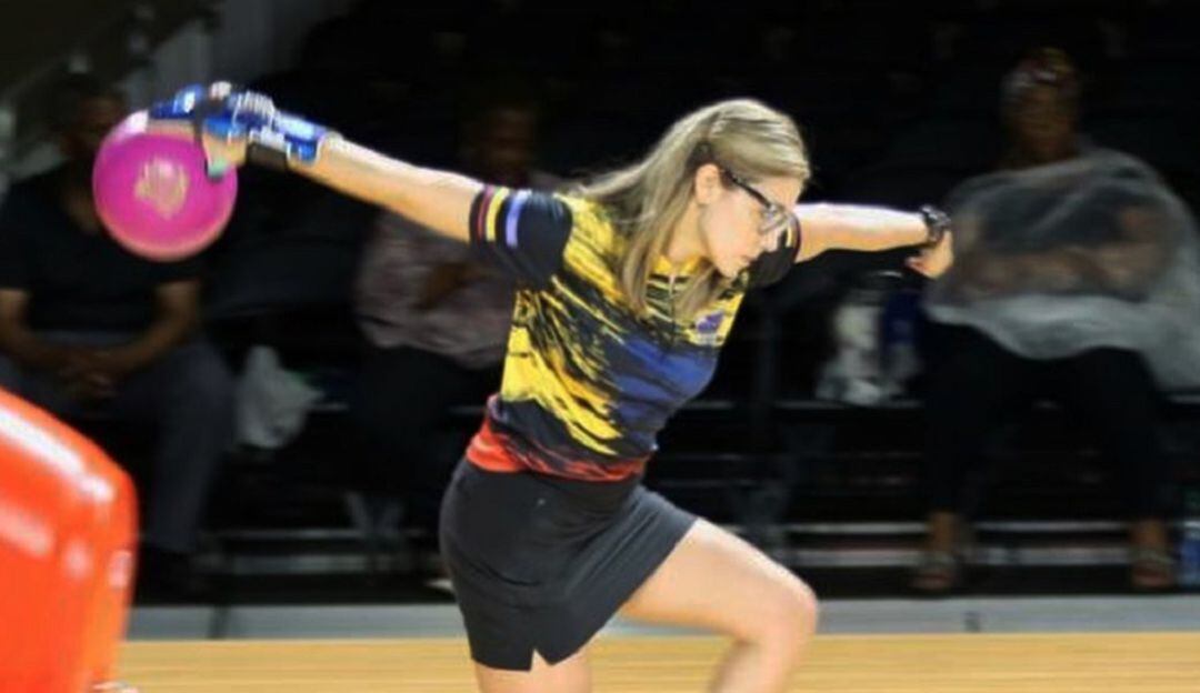 La quindiana Clara Juliana Guerrero gana medalla de plata en juegos mundiales en Bolos