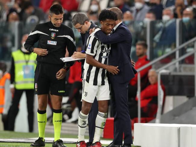 Juan Guillermo Cuadrado tras ser sustituido en su partido ante el Milán