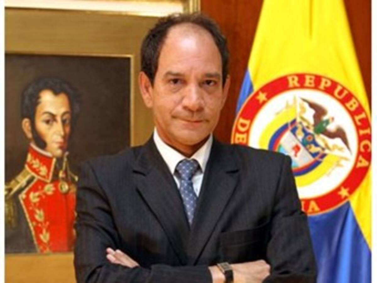 Renunció el magistrado Juan Carlos Henao a la Corte Constitucional