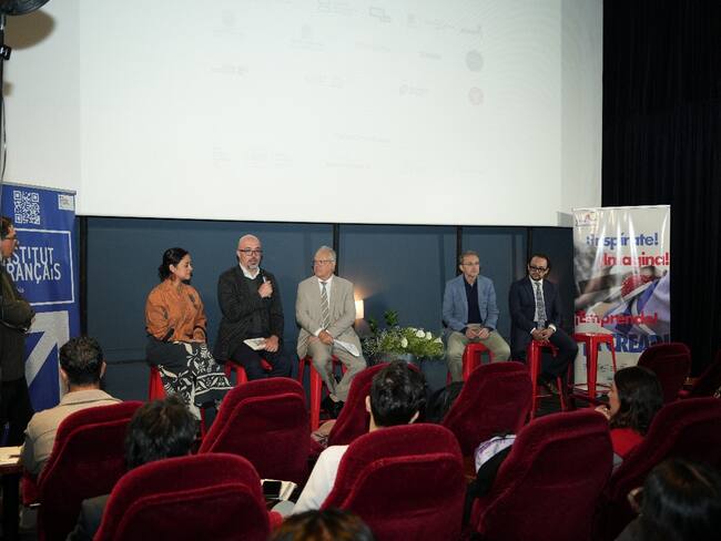 Francia anuncia inversión para emprendimientos culturales en Colombia con el programa CreaColombiaII