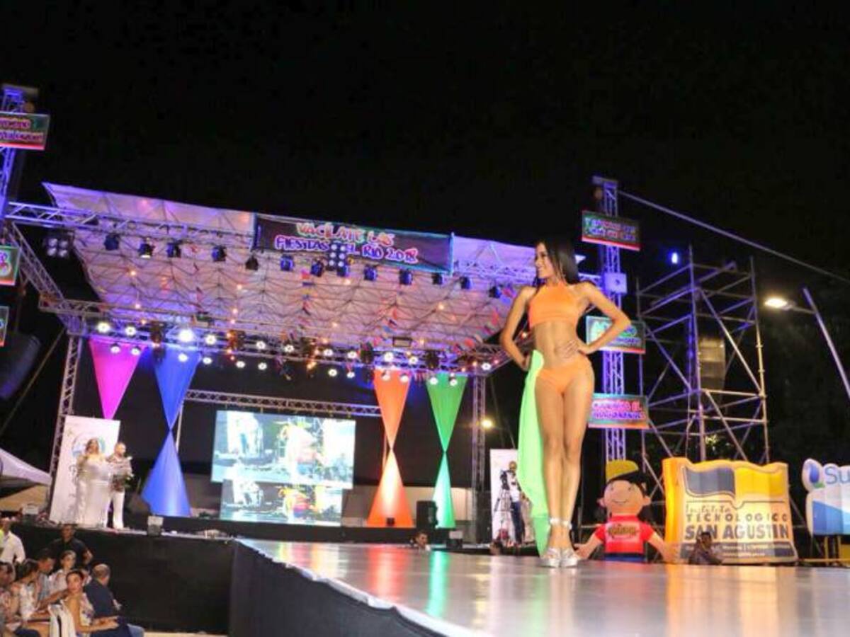 Destape real en las Fiestas del Río
