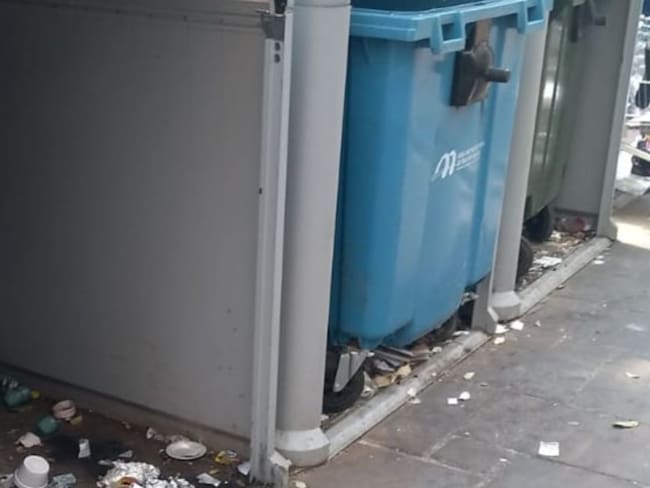 VIDEO: Se robaron un contenedor de basuras