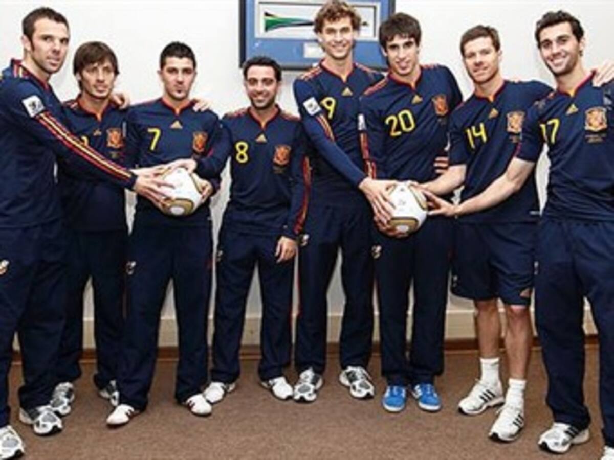 Los 23 integrantes de España que disputarán ante Holanda la final del Mundial 2010
