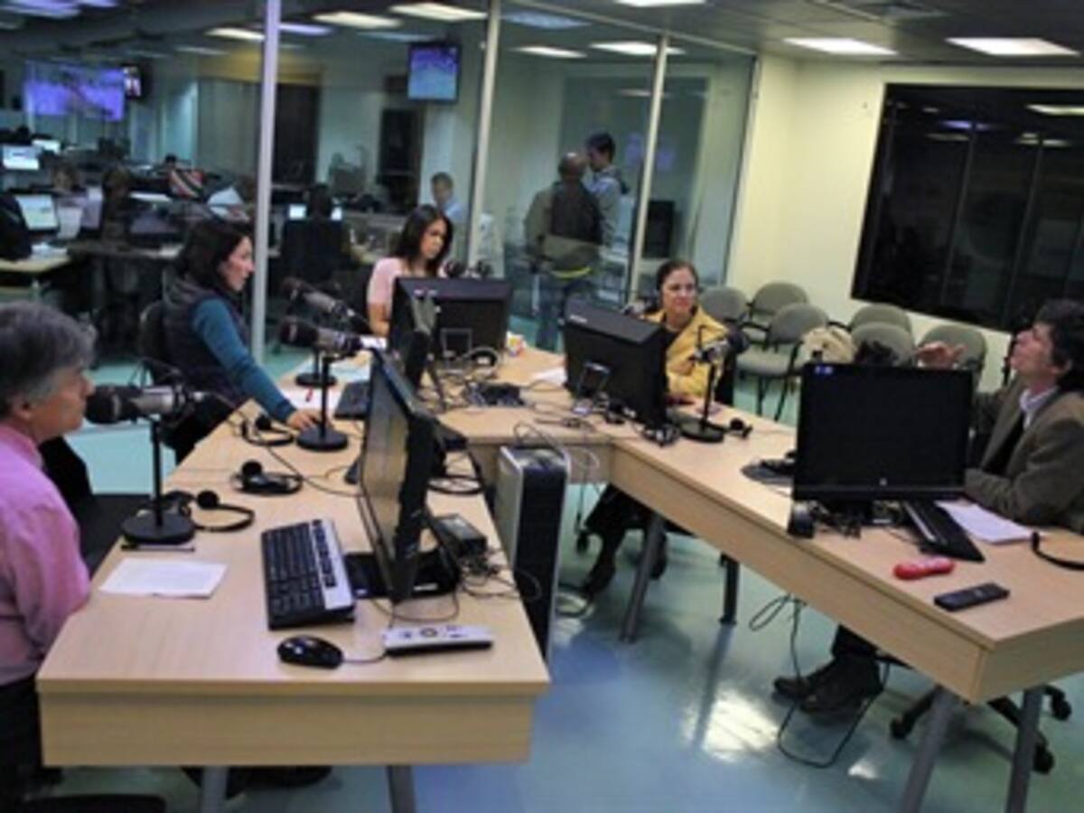 Panelistas del 6 de mayo en Hora 20