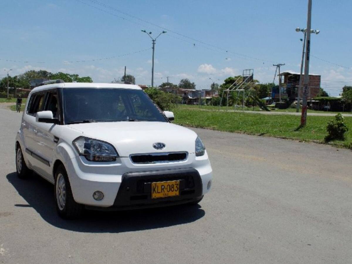 Por las calles de Cali rueda vehículo eléctrico hecho en el Sena