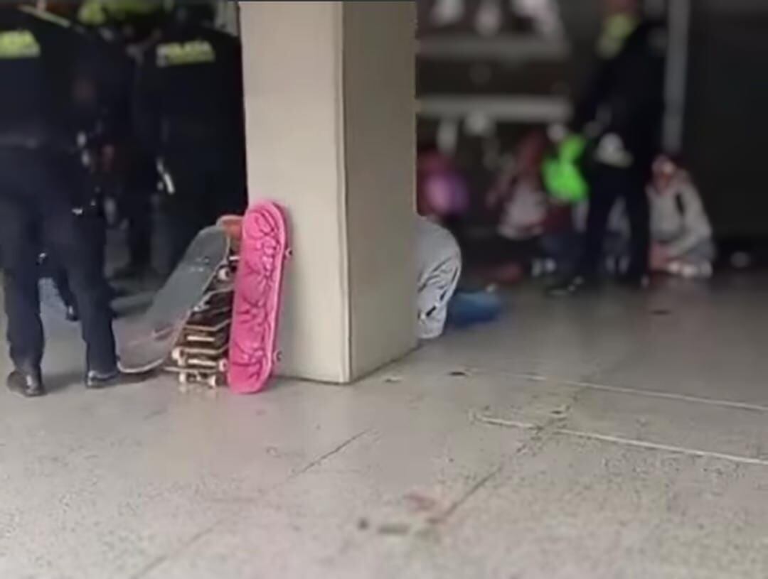 Los padres de familia de los menores involucrados conciliaron con los uniformados implicados para solucionar el problema. Foto: suministrada.