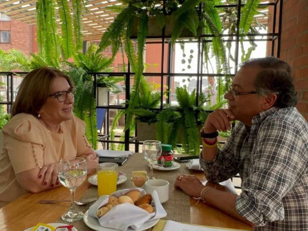 Presidente Petro se reunió en Cali con la procuradora general.