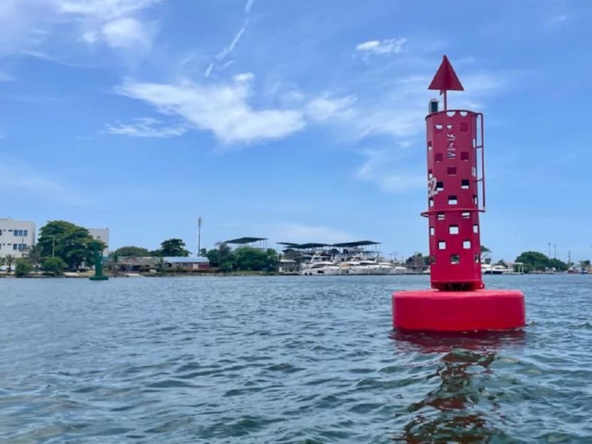 Dimar instaló nuevas boyas en la Bahía de las Ánimas en Cartagena
