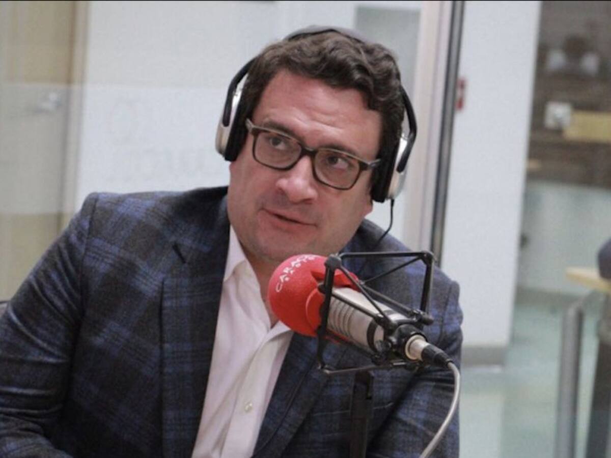 “Santos continúa con tono de ego, eso no le queda bien a un Nobel”: Cancino