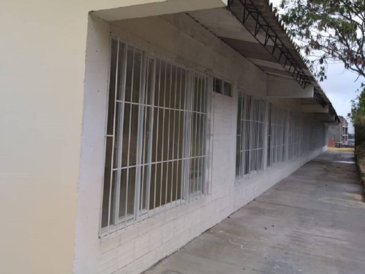 Después de estar cerrado por tres años, se reabre colegio en Riosucio