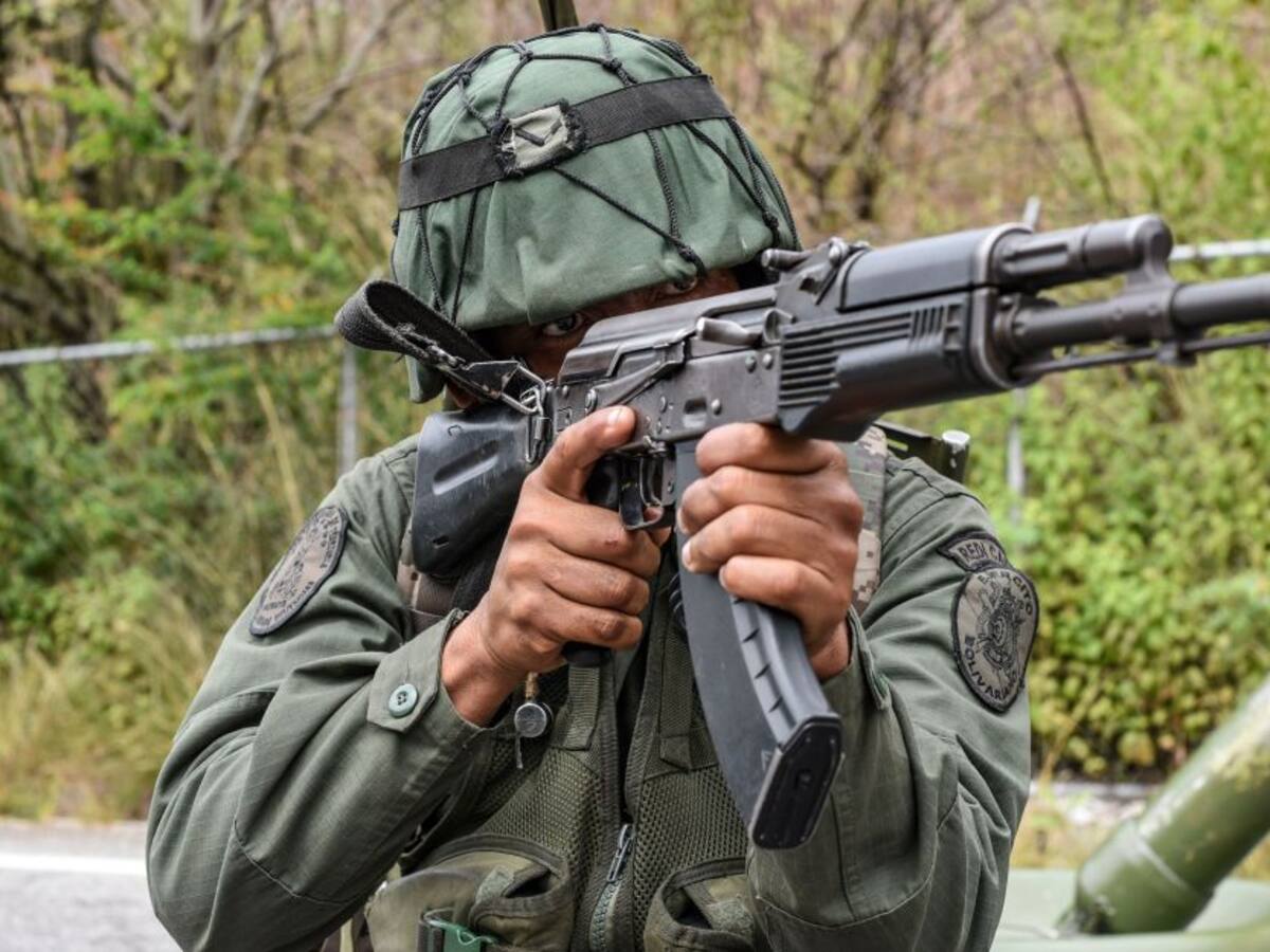 Ocho militares venezolanos murieron en la frontera con Colombia