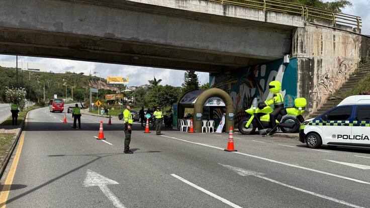Mayor Carlos Vergara, jefe seccional de tránsito y transportes de la Policía Santander.