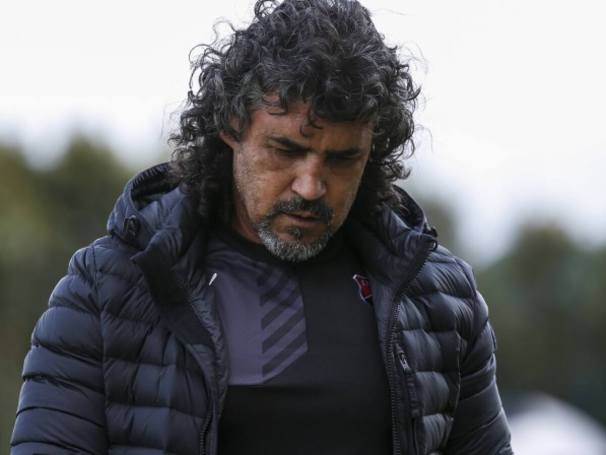 Medellín oficializa la salida de Leonel Álvarez de su dirección técnica