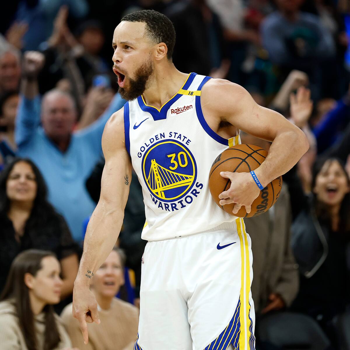 Stephen Curry consigue un espectacular récord en la NBA