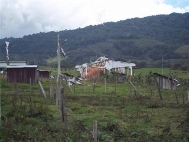 Santos ordena reconstruir colegio destruido por las Farc en San Vicente del Caguán