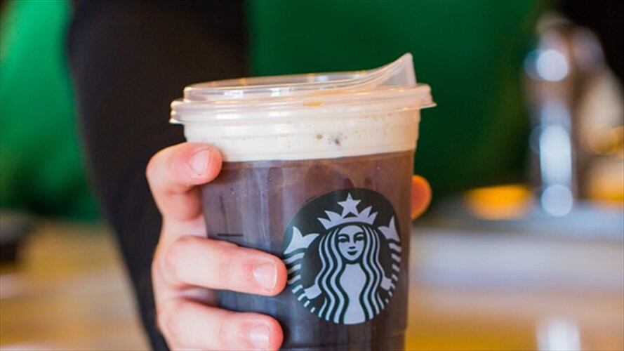 Vaso de Starbucks sin pitillo. Foto: Prensa Starbucks