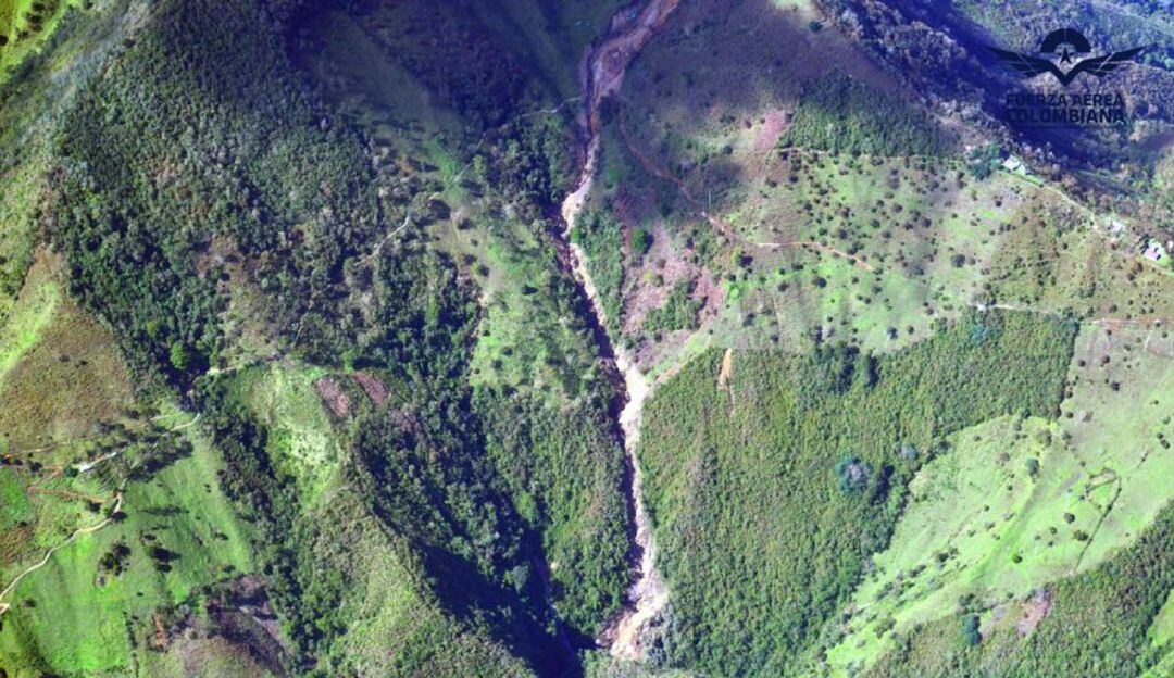 Imágenes tomadas desde aeronaves de su Fuerza Aérea.