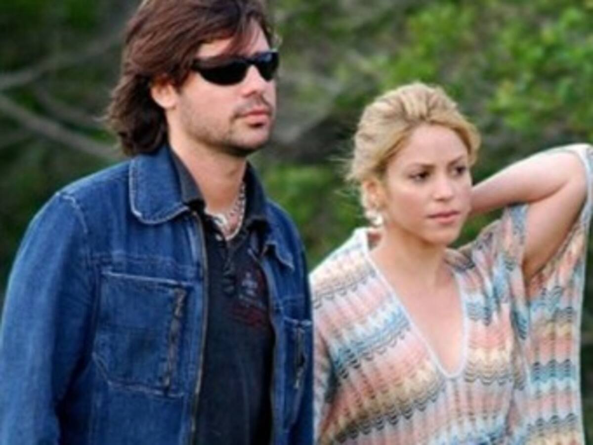 Shakira demanda a Antonio de la Rúa por el robo de 3 millones de dólares