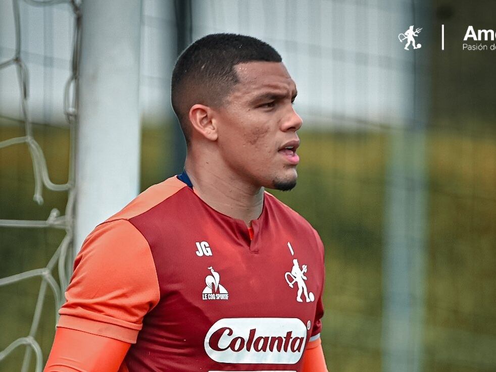 Joel Graterol en entrenamiento con América de Cali/ @AmericadeCali