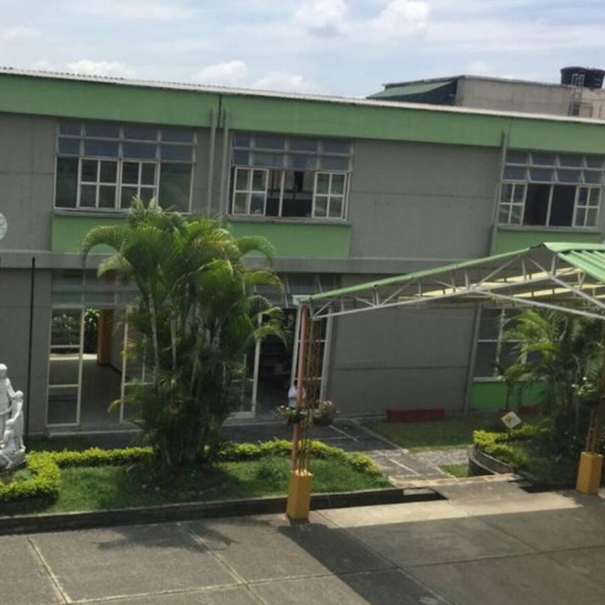 Comfamiliar Risaralda adquirió lote del colegio La Enseñanza